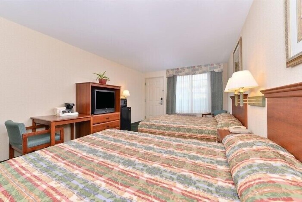Tower Inn And Suites Of Guilford Madison - photo 23