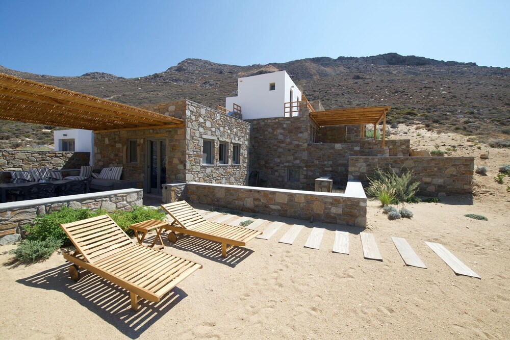 Kallos Four in Serifos, Greece