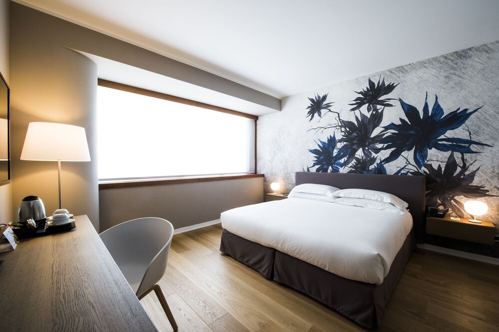 B&B Hotel Trapani Crystal — 4-Star Luxury Hotel in Trapani, Italy