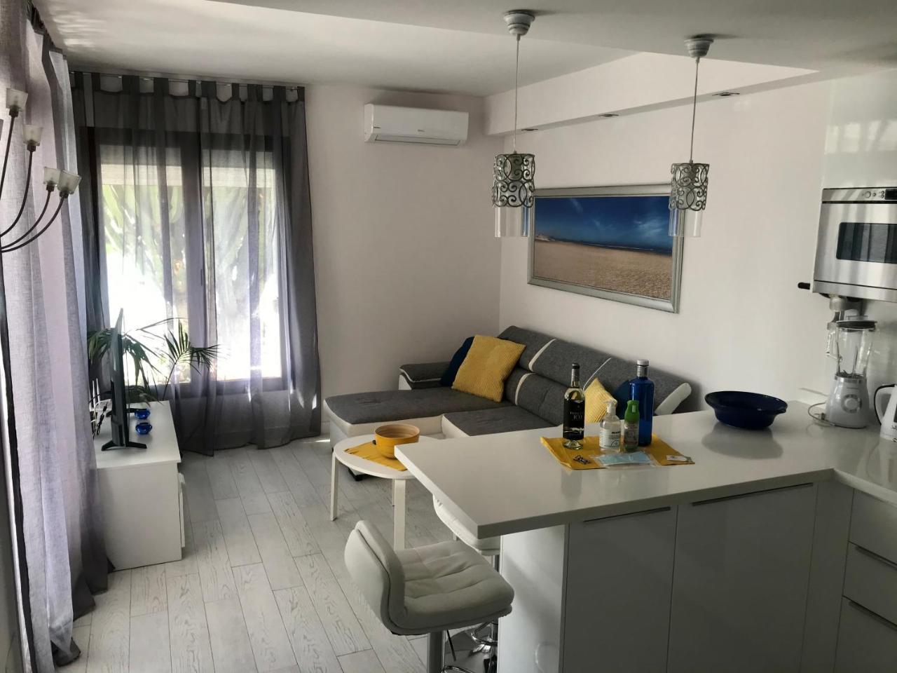 Casa Rosa — 4-Star Luxury Hotel in Costa Teguise, Spain