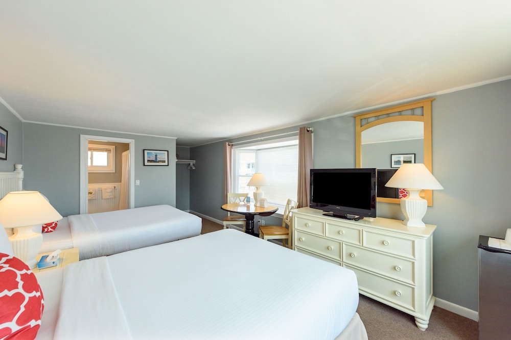 MV Surfside Hotel - photo 8