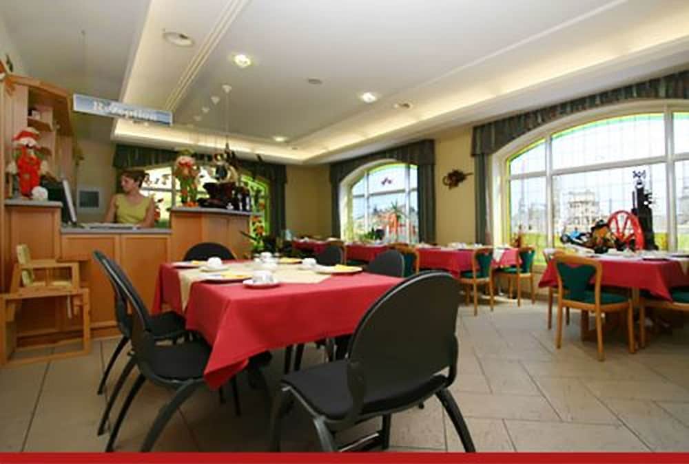 Hotel & Restaurant zur Linde — Leuna — photo 2