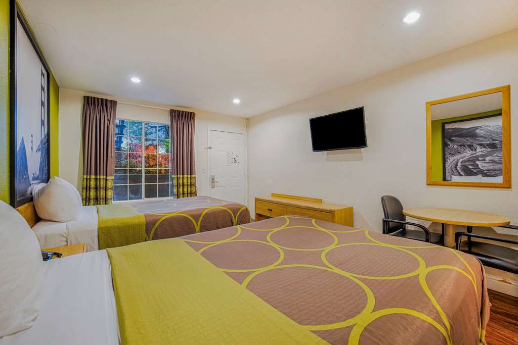 Super 8 by Wyndham Auburn - photo 15