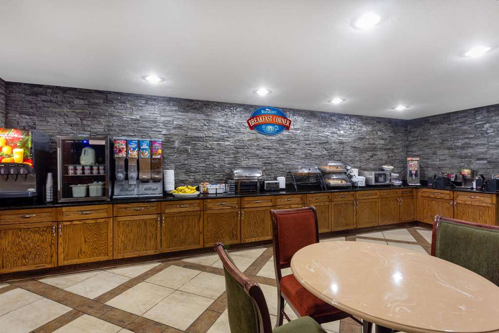 Baymont by Wyndham Elkhart - photo 36