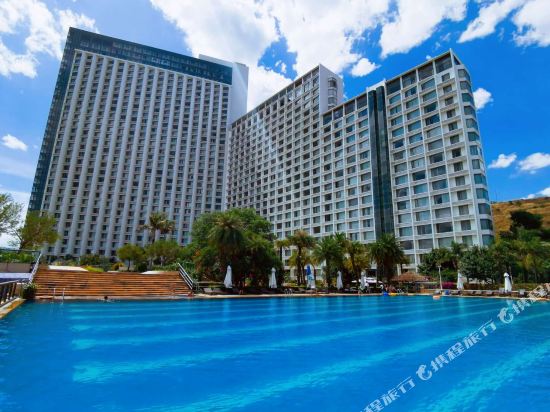 Fuxian Lake Mountain Lake Hotel in Chengjiang, People's Republic of China