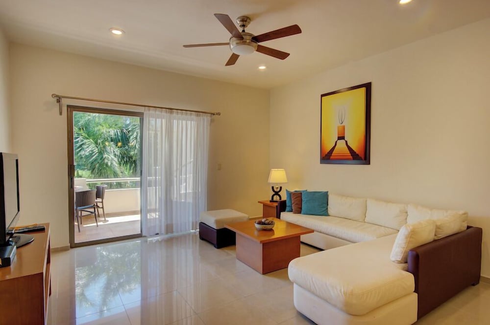 Riviera Maya Suites