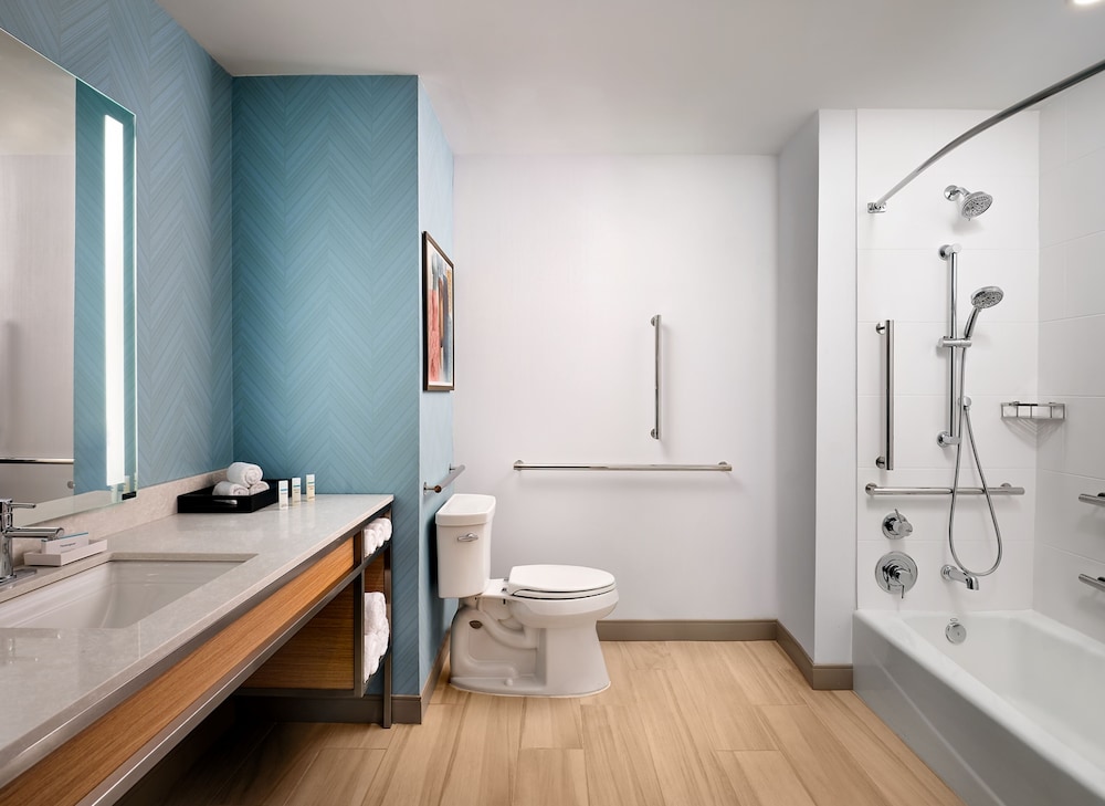 Hilton Garden Inn Grapevine at Silverlake Crossing - photo 14