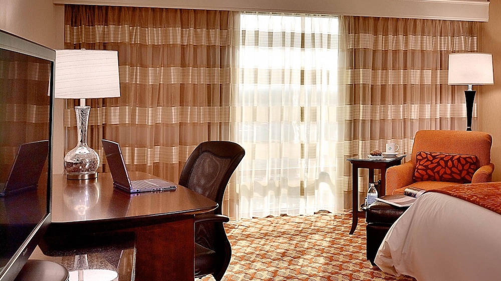 Marriott Louisville East - photo 9
