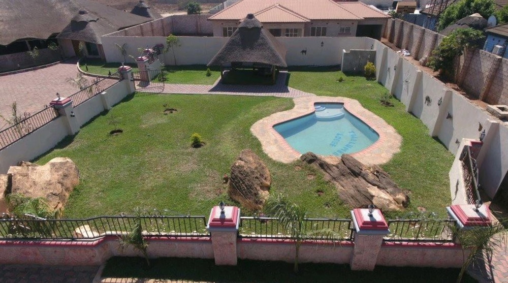 Twalumba Lodges - last minute hotel in Lusaka