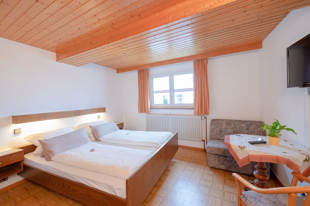 Gasthof zum Ochsen — Vohrenbach — photo 2