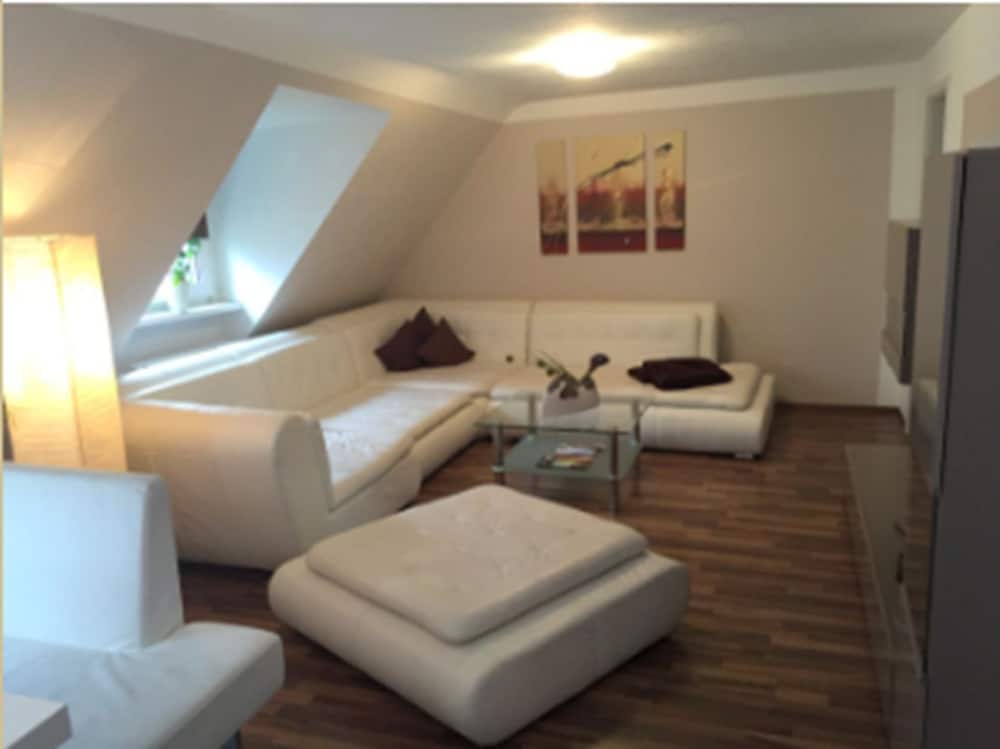 Pension Am Zollverein — 4-Star Luxury Hotel in Essen, Germany
