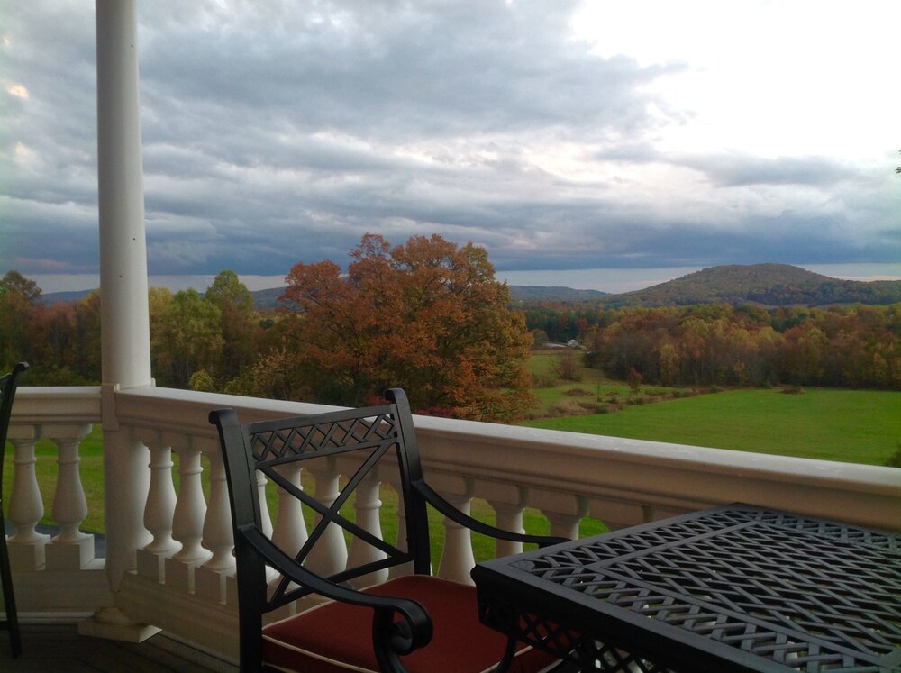 Skyline Vineyard Inn - photo 66