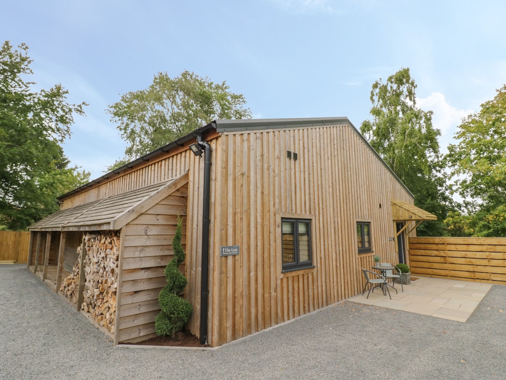 The Barn - carbon neutral hotel in Redditch