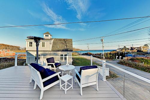 Thisgood Cove On Turbats Creek — Kennebunkport