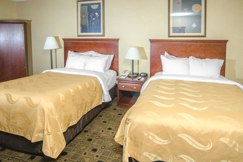 Quality Inn & Suites Coldwater near I 69 - photo 19