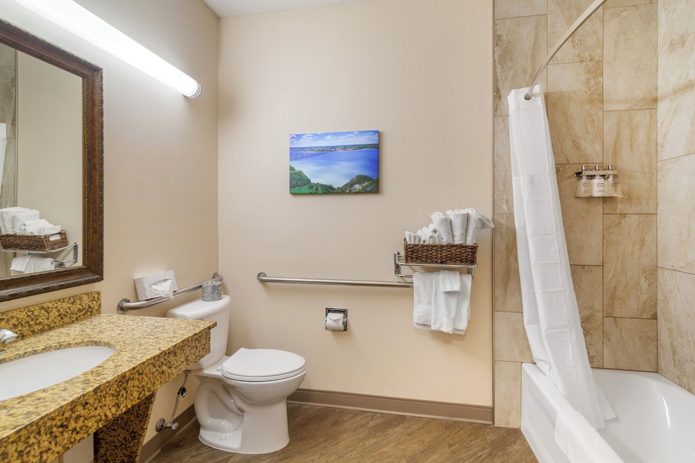EverSpring Suites - photo 23