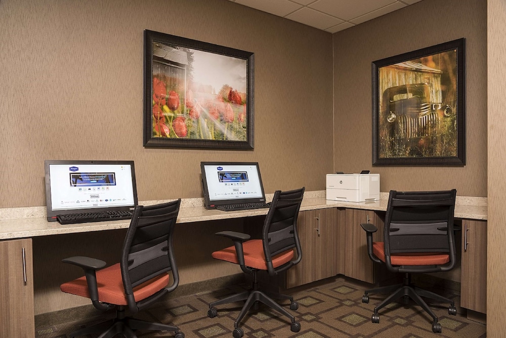 Hampton Inn Mt. Pleasant - photo 27