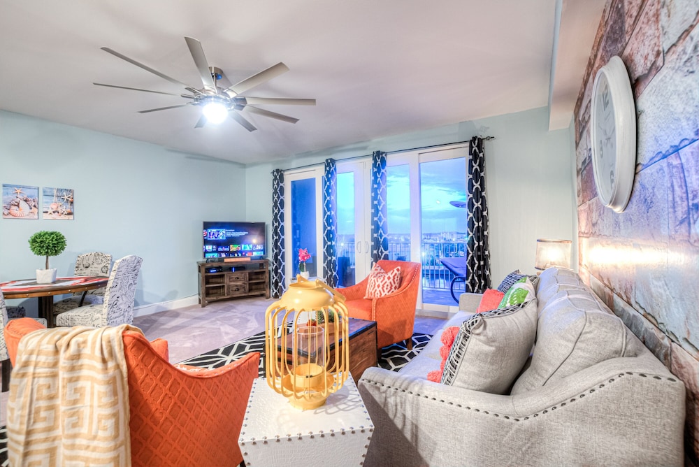 Laketown Wharf Resort by Aneliya's Rentals - photo 537