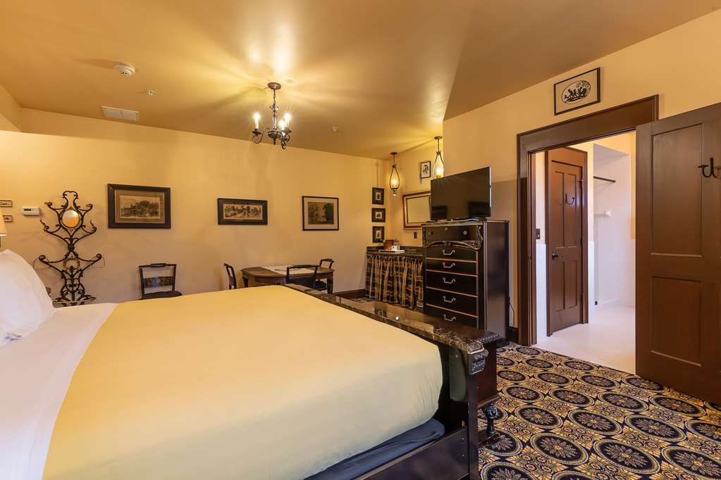 Steele Mansion - photo 20