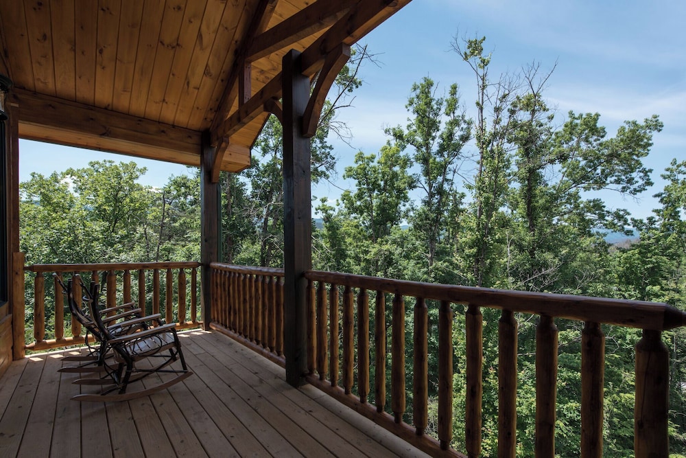 Smoky Haven - photo 2