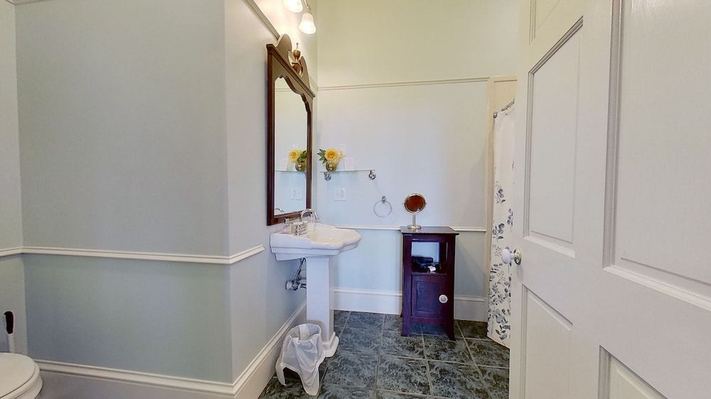 John Joseph Inn - photo 31