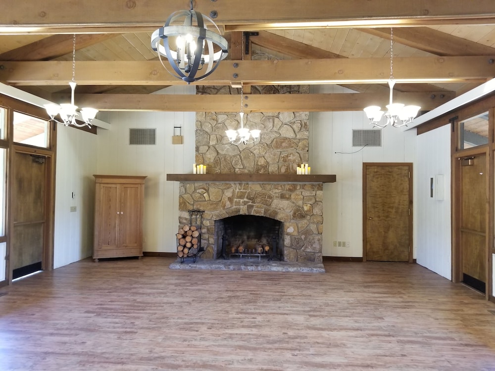 Carmel Valley Lodge and Resort - photo 30
