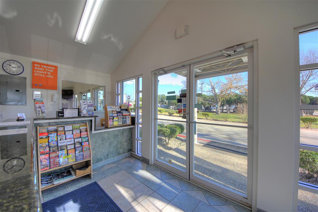 Motel 6 Kerrville TX - photo 25