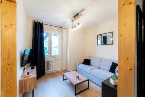 La Galleanne Studio Agreable Et Chaleureux in Briancon, France