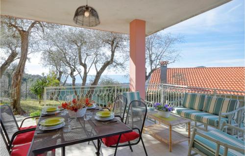 Pet Friendly Apartment — 4-Star Luxury Hotel in San Bartolomeo, Italy