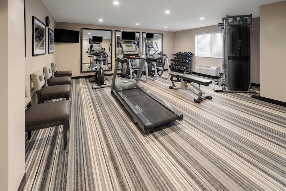 Candlewood Suites Chester Philadelphia International Airport by IHG - photo 31
