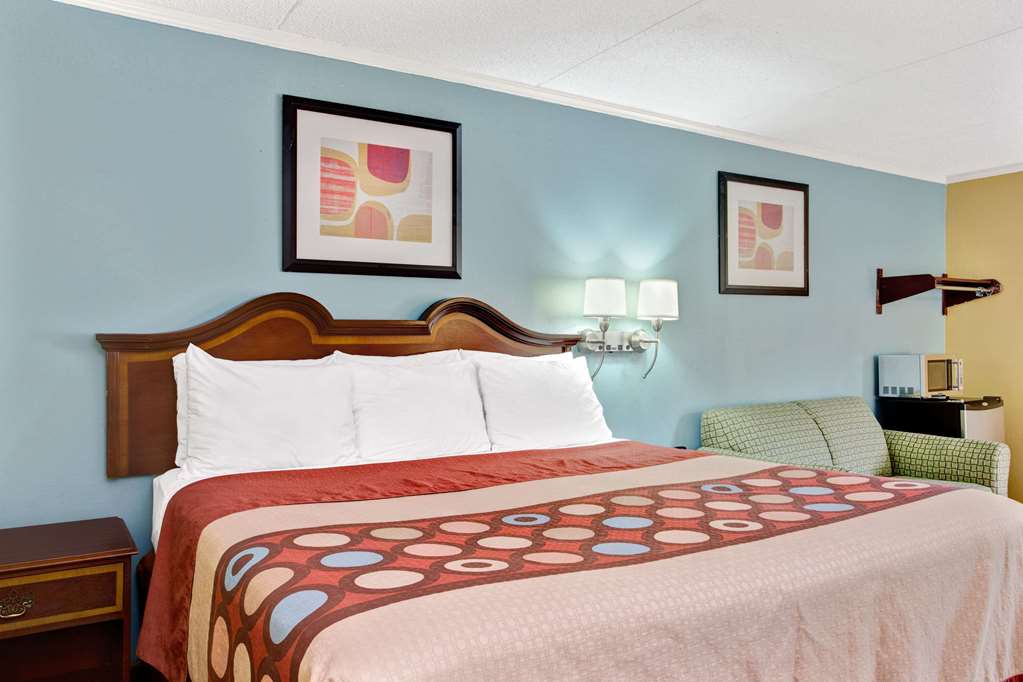 Super 8 by Wyndham Raleigh Downtown - photo 6