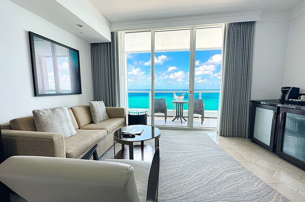 Fontainebleau Miami Beach Private Luxury Suites - photo 196
