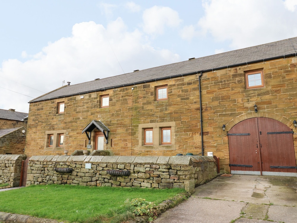 Winding Wheel Cottage — 4-Star Luxury Hotel in Blyth, United Kingdom