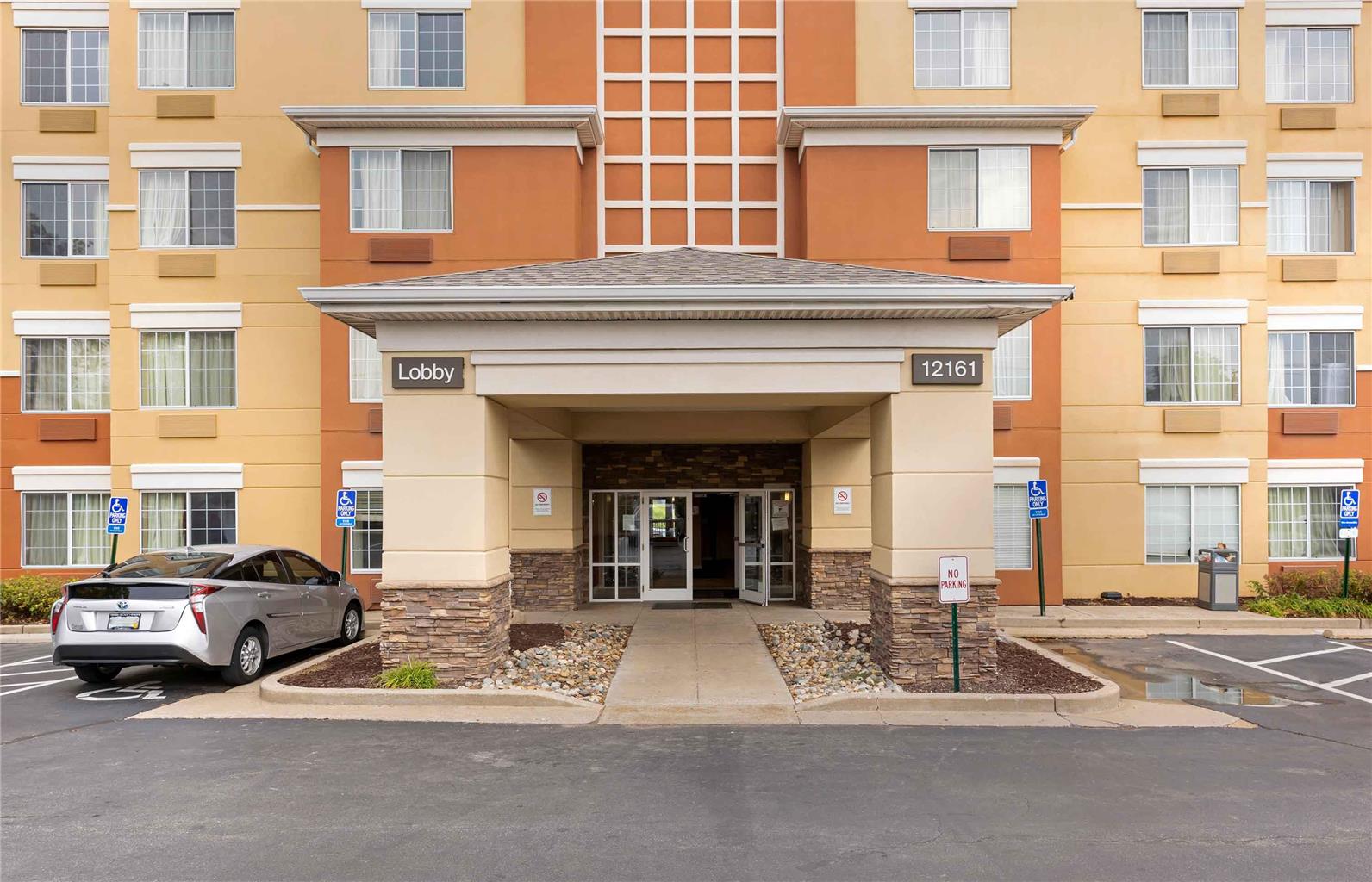 Extended Stay America Suites St Louis Westport Central - photo 3