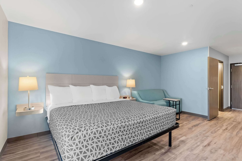 WoodSpring Suites Centennial Denver Tech Center - photo 9