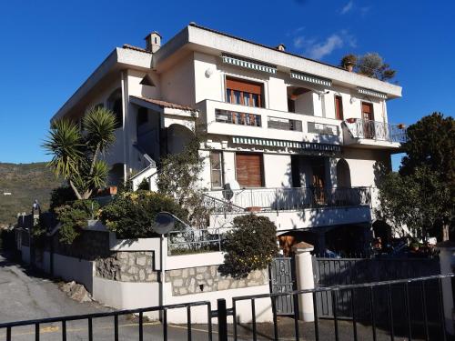 Bressa de Ma affittacamere room & breakfast — Pietra Ligure — photo 4