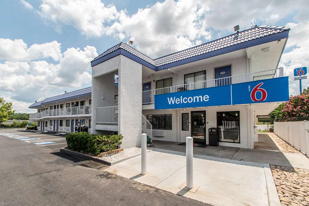 Motel 6 Norcross GA Atlanta Northeast - photo 2