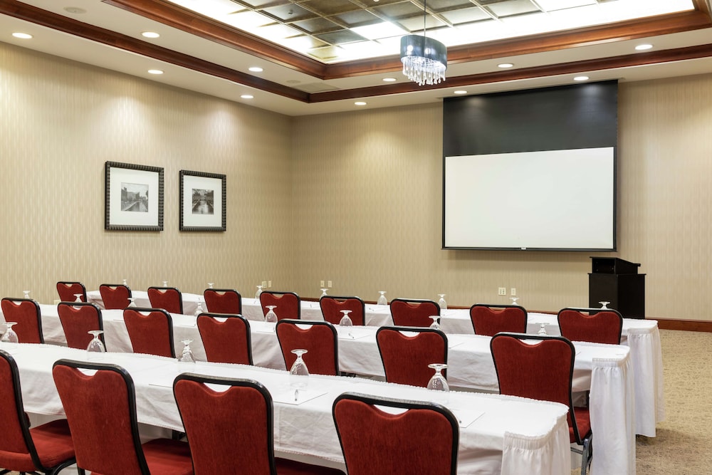 Hilton Garden Inn Indianapolis South Greenwood - photo 31