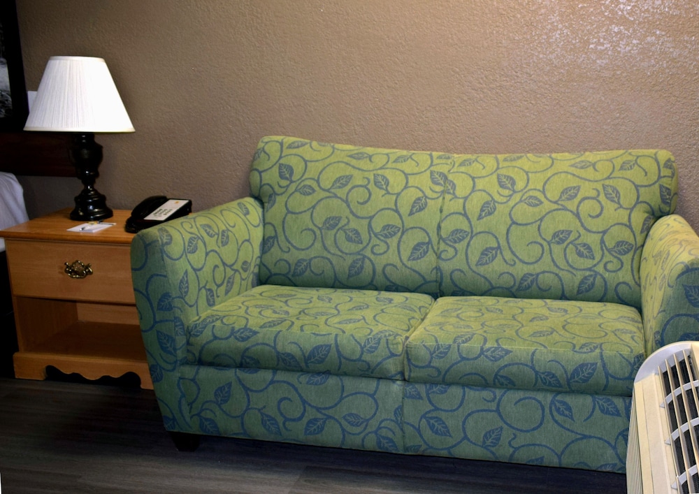 Super 8 by Wyndham Fort Chiswell Wytheville Area - photo 28