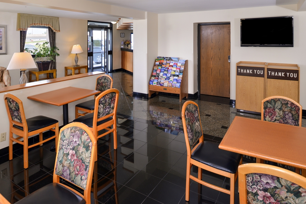 Americas Best Value Inn Collinsville St. Louis - photo 17
