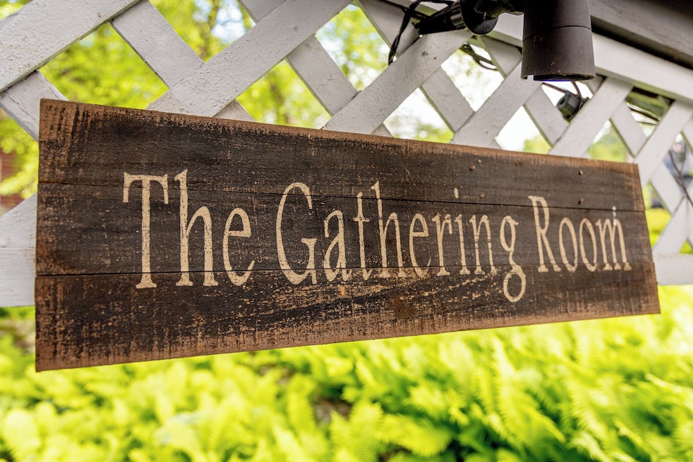 Azalea Garden Inn - photo 53