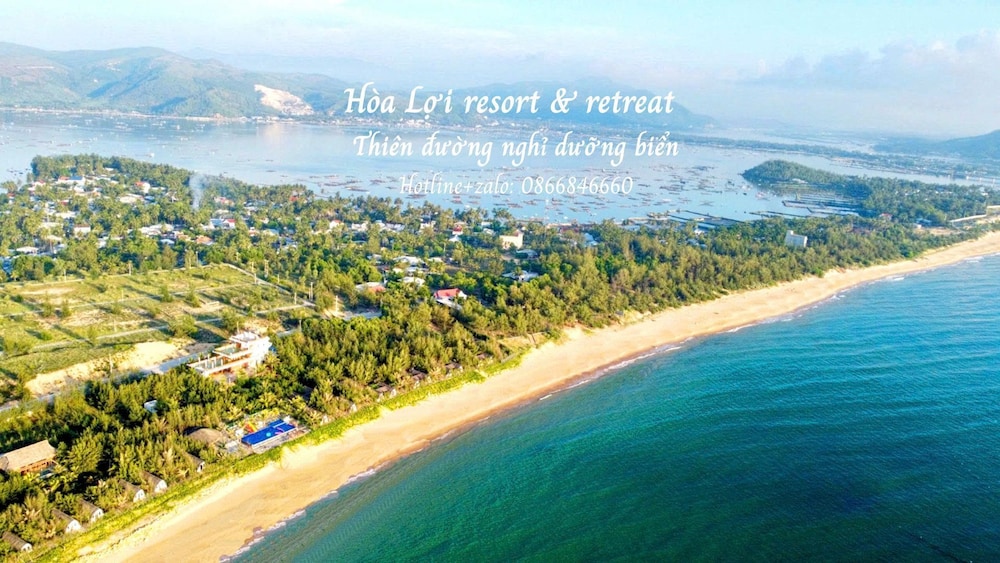 Hoa Loi Resort in Song Cau, Vietnam