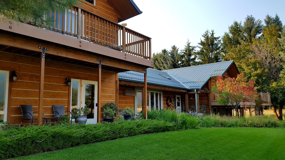 Bad Rock Bed and Breakfast Inn - photo 34