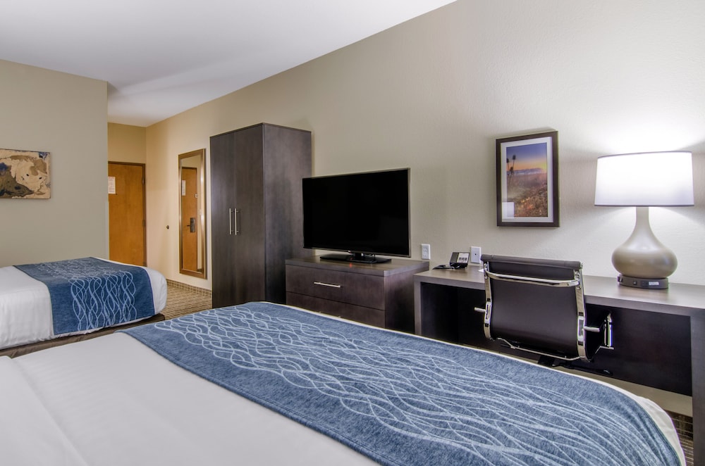 Comfort Inn St. Robert Fort Leonard Wood - photo 9