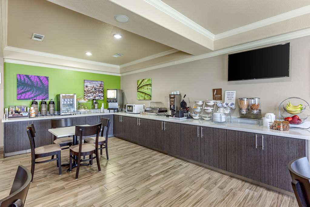 Sleep Inn & Suites Hewitt South Waco - photo 37