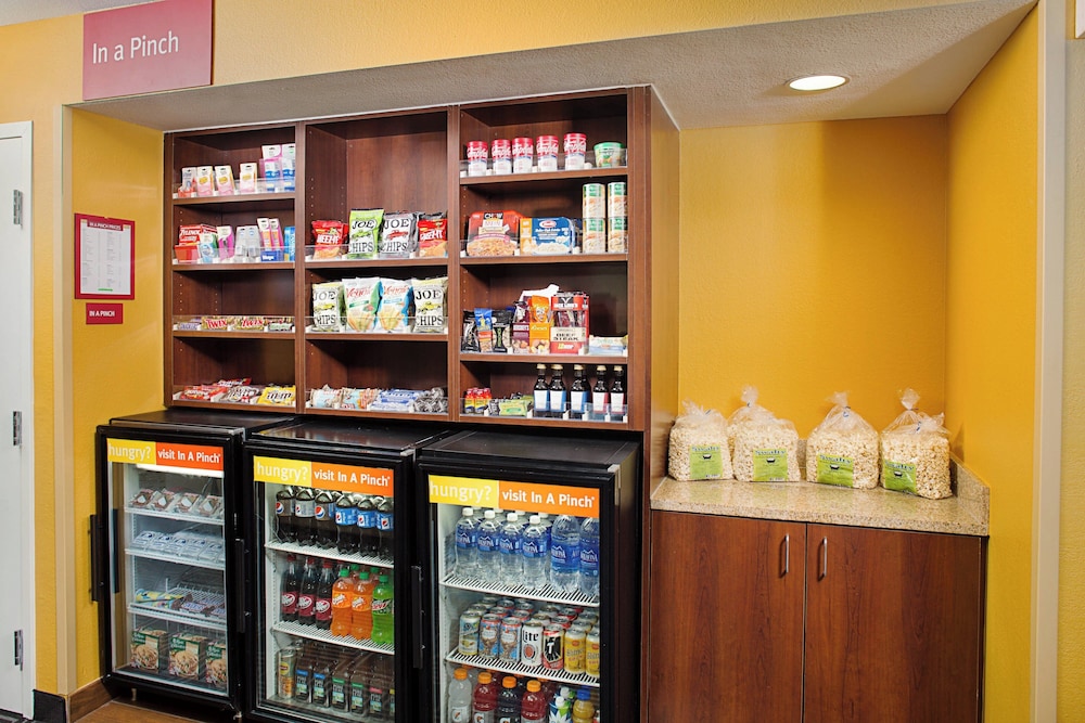 TownePlace Suites by Marriott Fayetteville North - photo 15