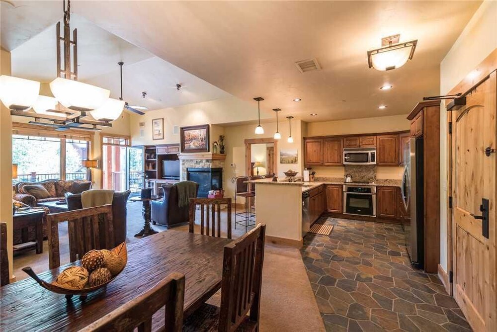 Bear Lodge Trappeur's Crossing Resort - photo 8