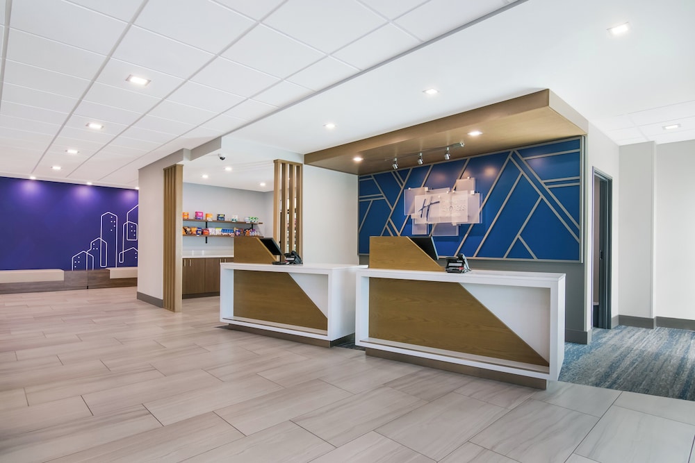 Holiday Inn Express & Suites Springdale Fayetteville Area - photo 53