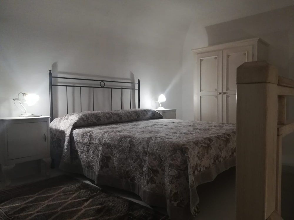 Oikos Atena - carbon neutral hotel in Lecce