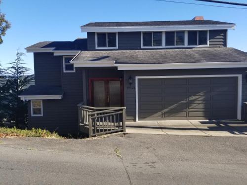 A Whale Watcher Spring Special in Cambria, United States